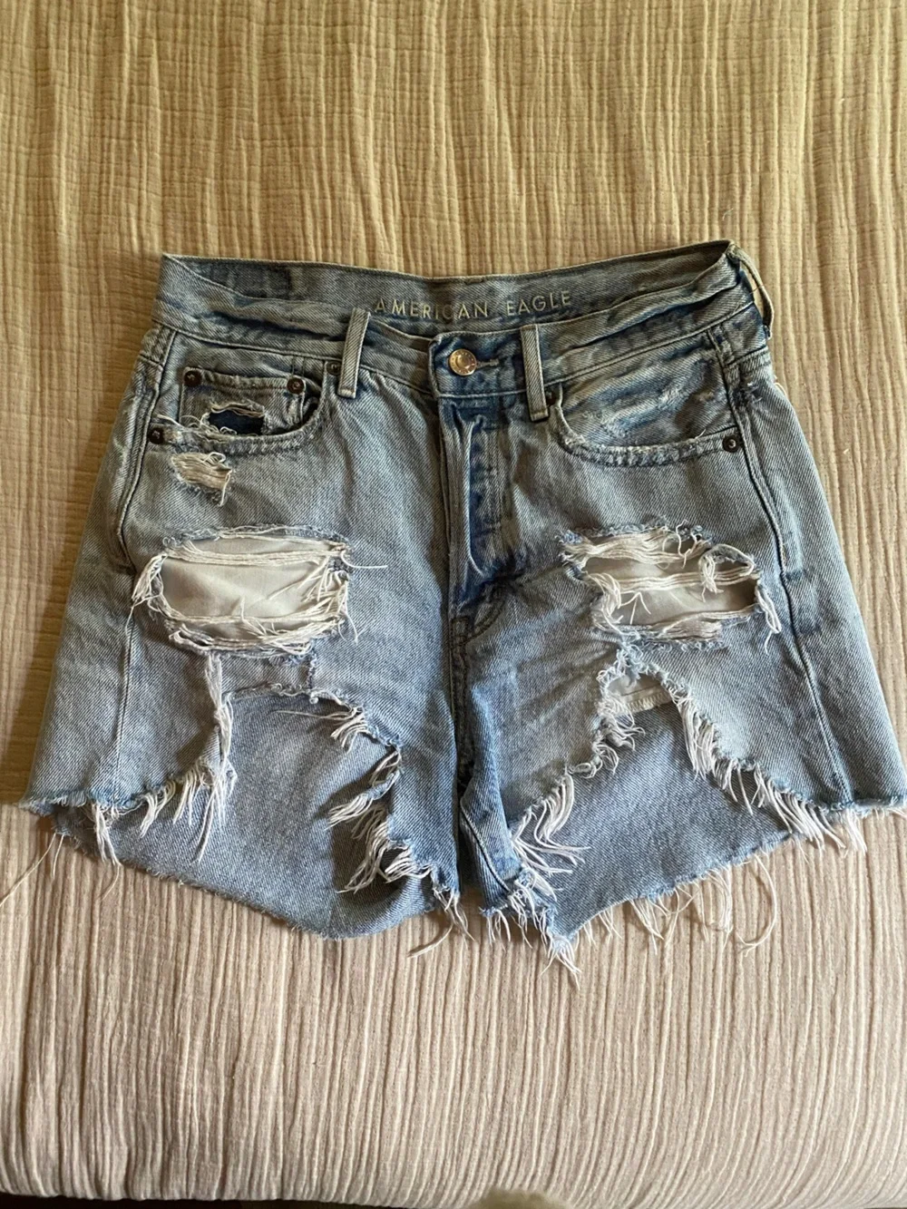 AEO 90s shorts